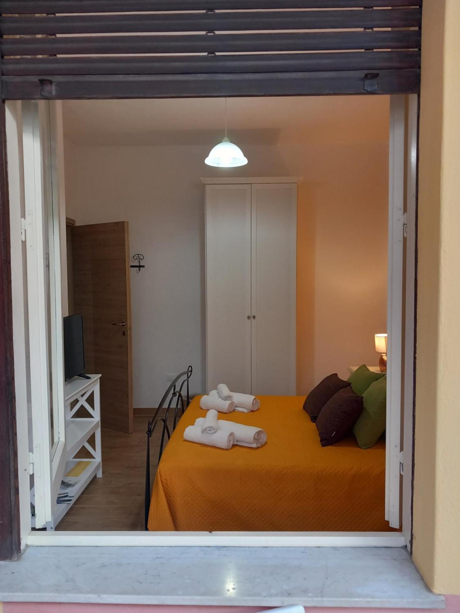 Divina Cuspide Bed and Breakfast Guspini Buitenkant foto